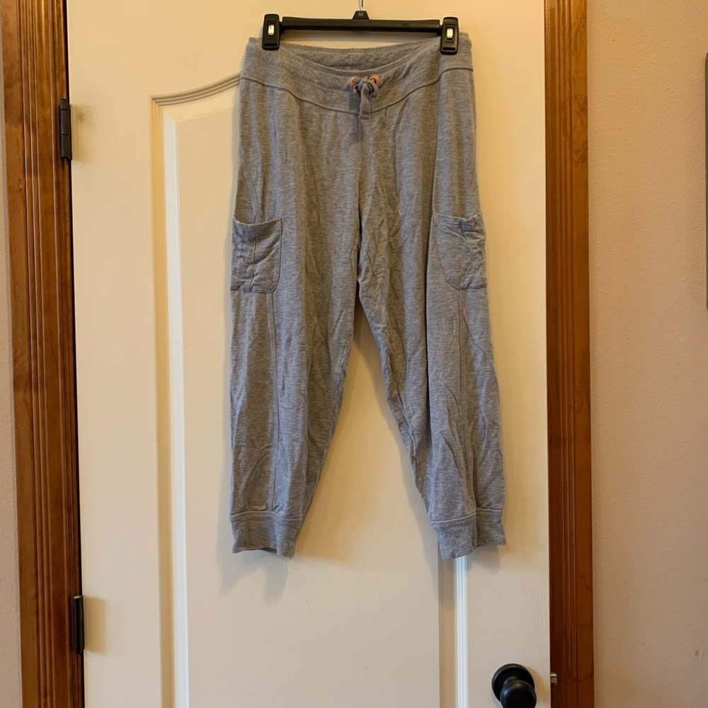 Athleta cropped sweatpants